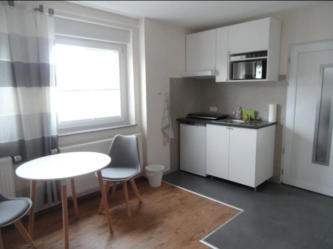 Kleines Appartement Gut Und Preiswert Stuttgart Apartment